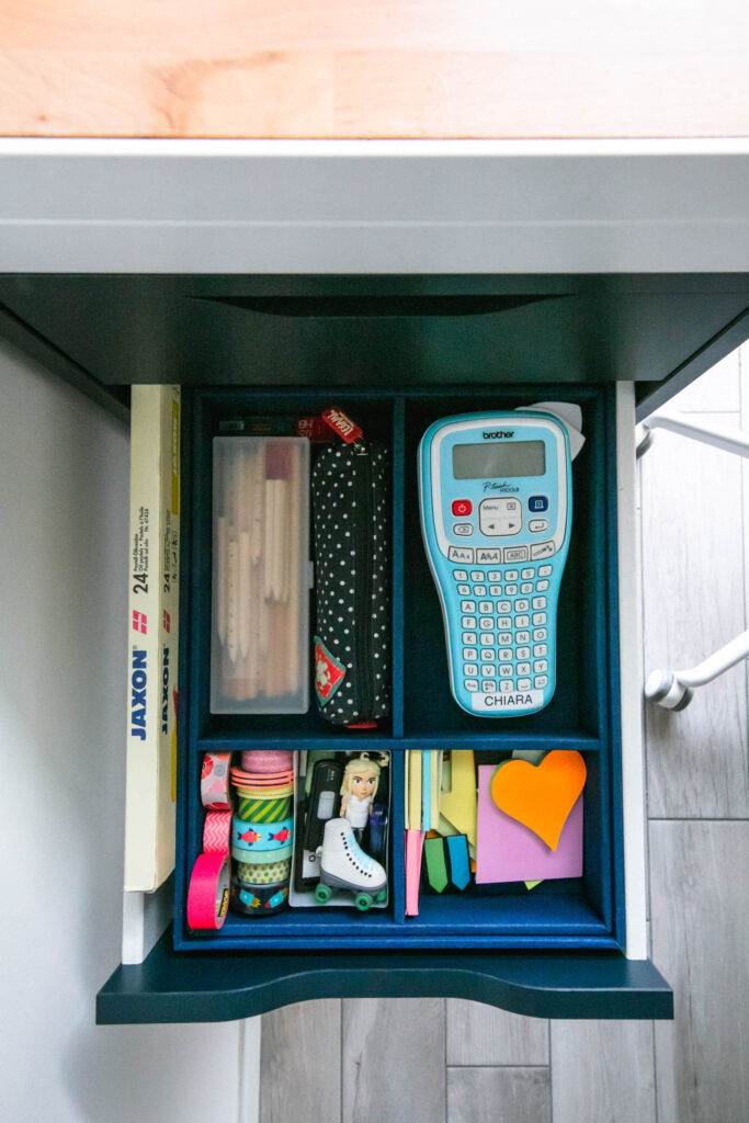 portaoggetti in un cassetto